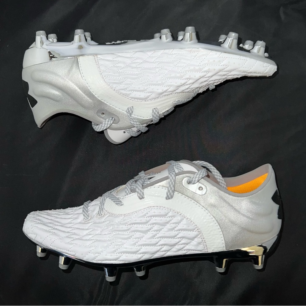 Under Armour Clone Magnetico Pro 2 FG Soccer Cleats Men's 6 White Silver $250